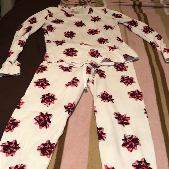 PINK Victoria's Secret Other - Pajama set